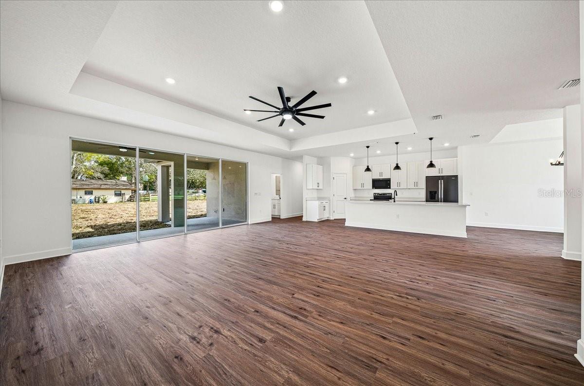 SPRING HILL - Residential