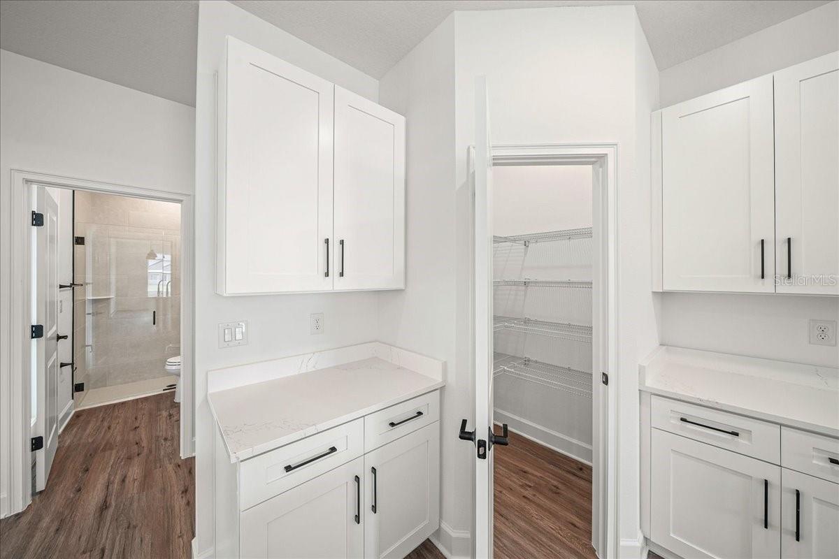 SPRING HILL - Residential