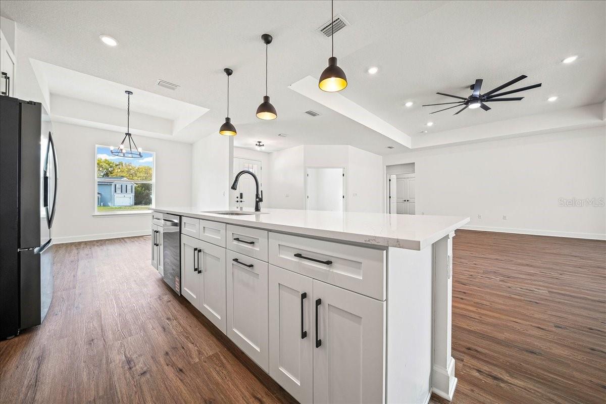 SPRING HILL - Residential