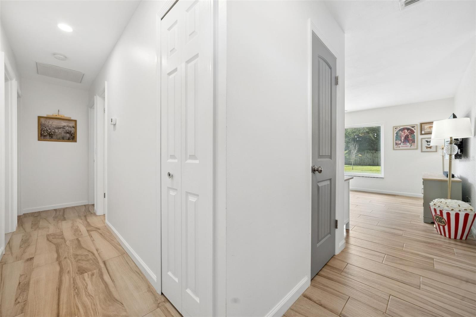 BROOKHOLLOW - Residential