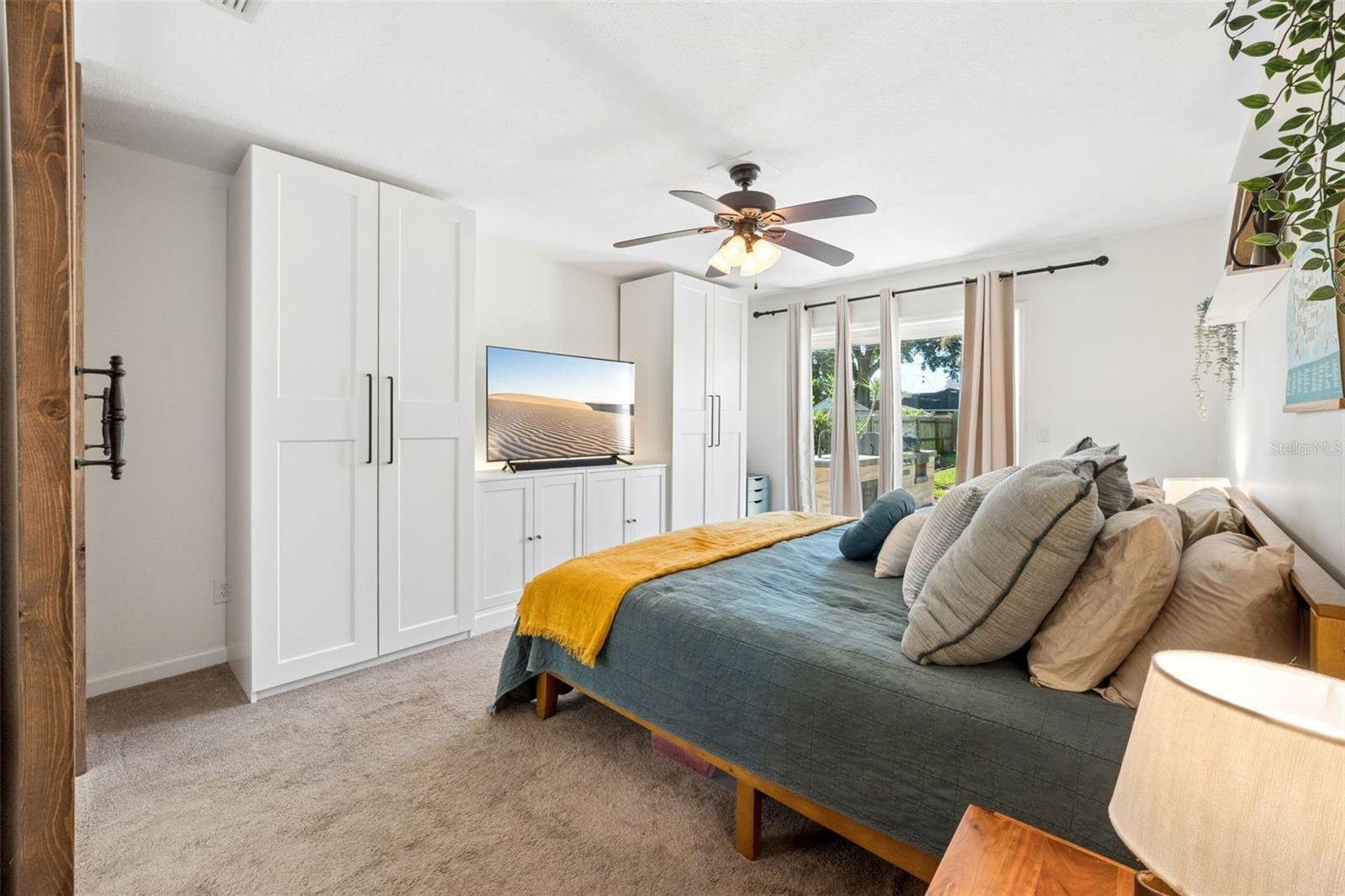 BROOKHOLLOW - Residential