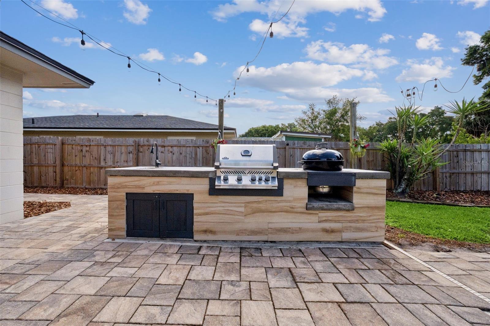 BROOKHOLLOW - Residential