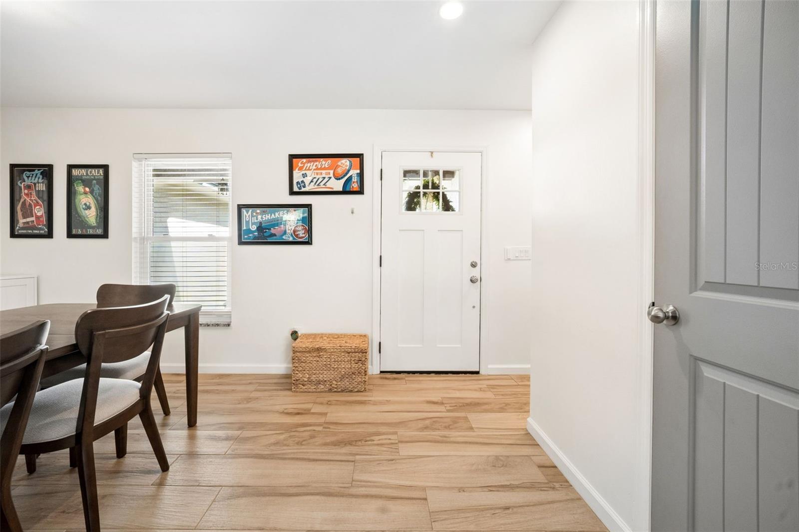 BROOKHOLLOW - Residential