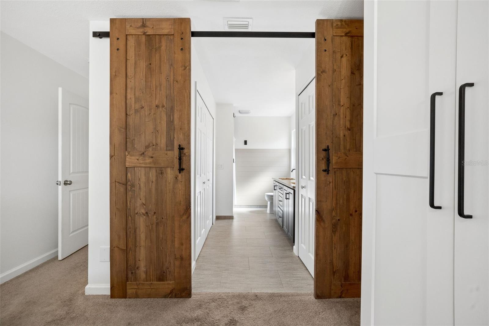 BROOKHOLLOW - Residential