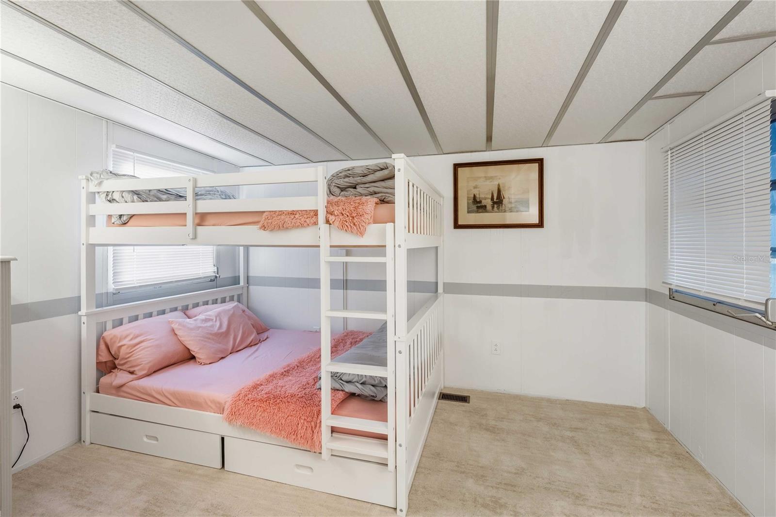 VALLEYDALE ACRES - Residential