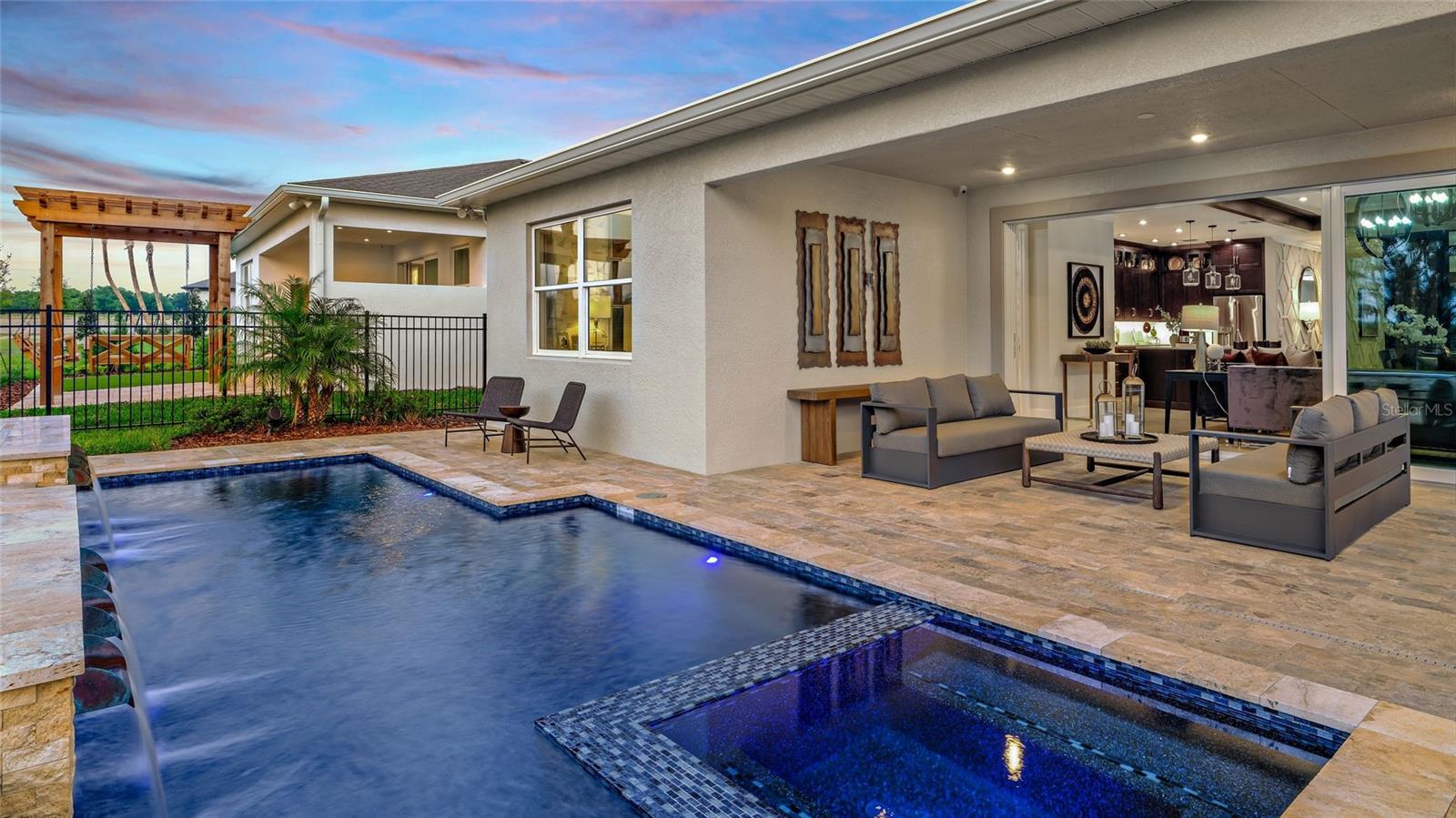 KH CW HAMMOCK OAKS LLC - Residential