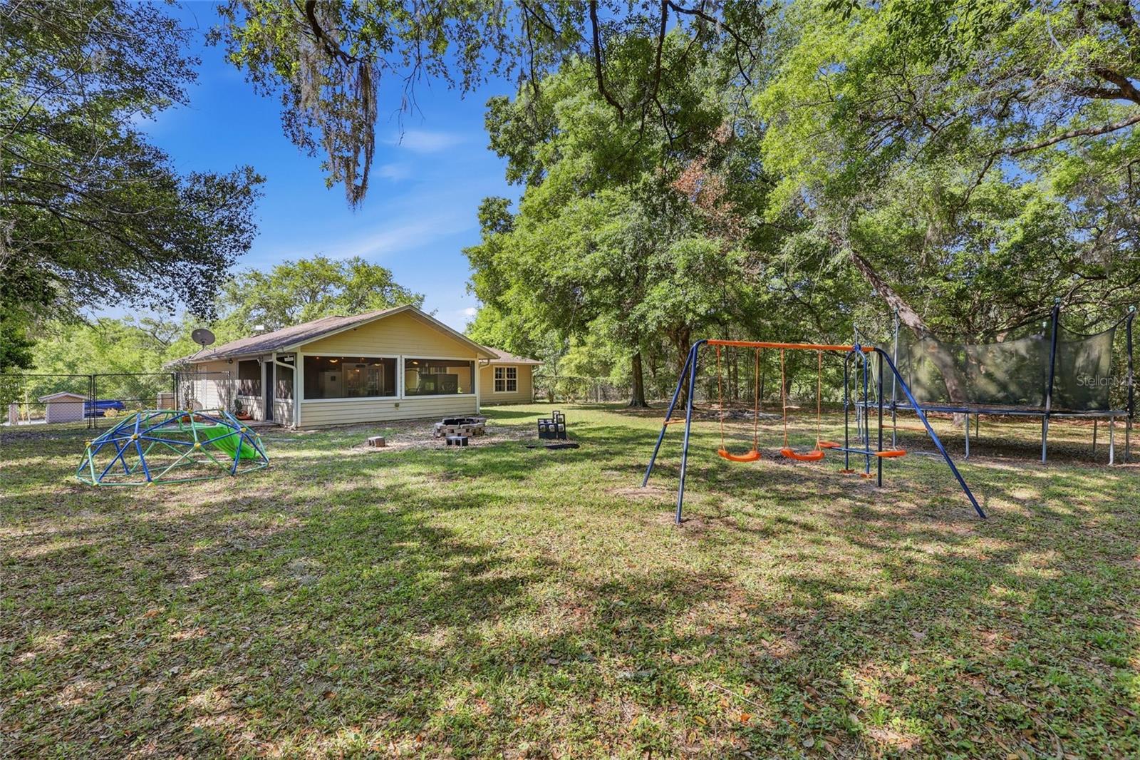 PT OF GOVT LOT 20 OR897 P1218, (PARCEL 394) (MAP S - Residential