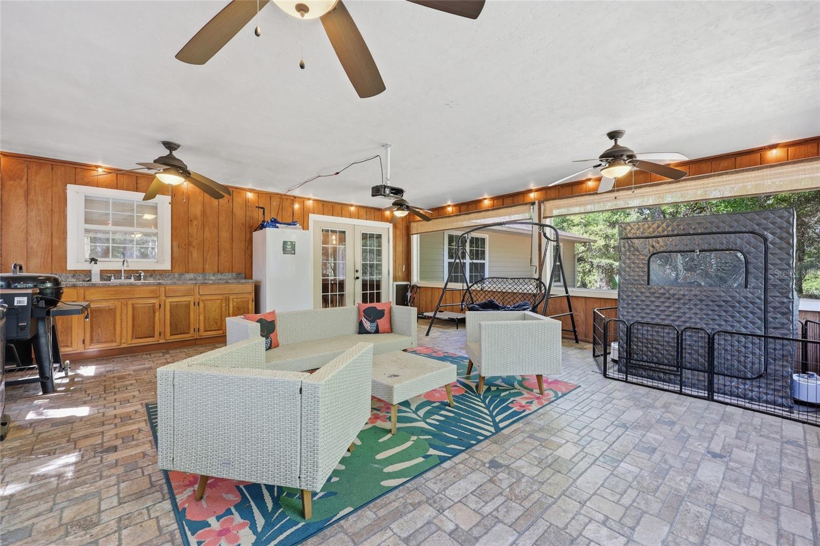 PT OF GOVT LOT 20 OR897 P1218, (PARCEL 394) (MAP S - Residential