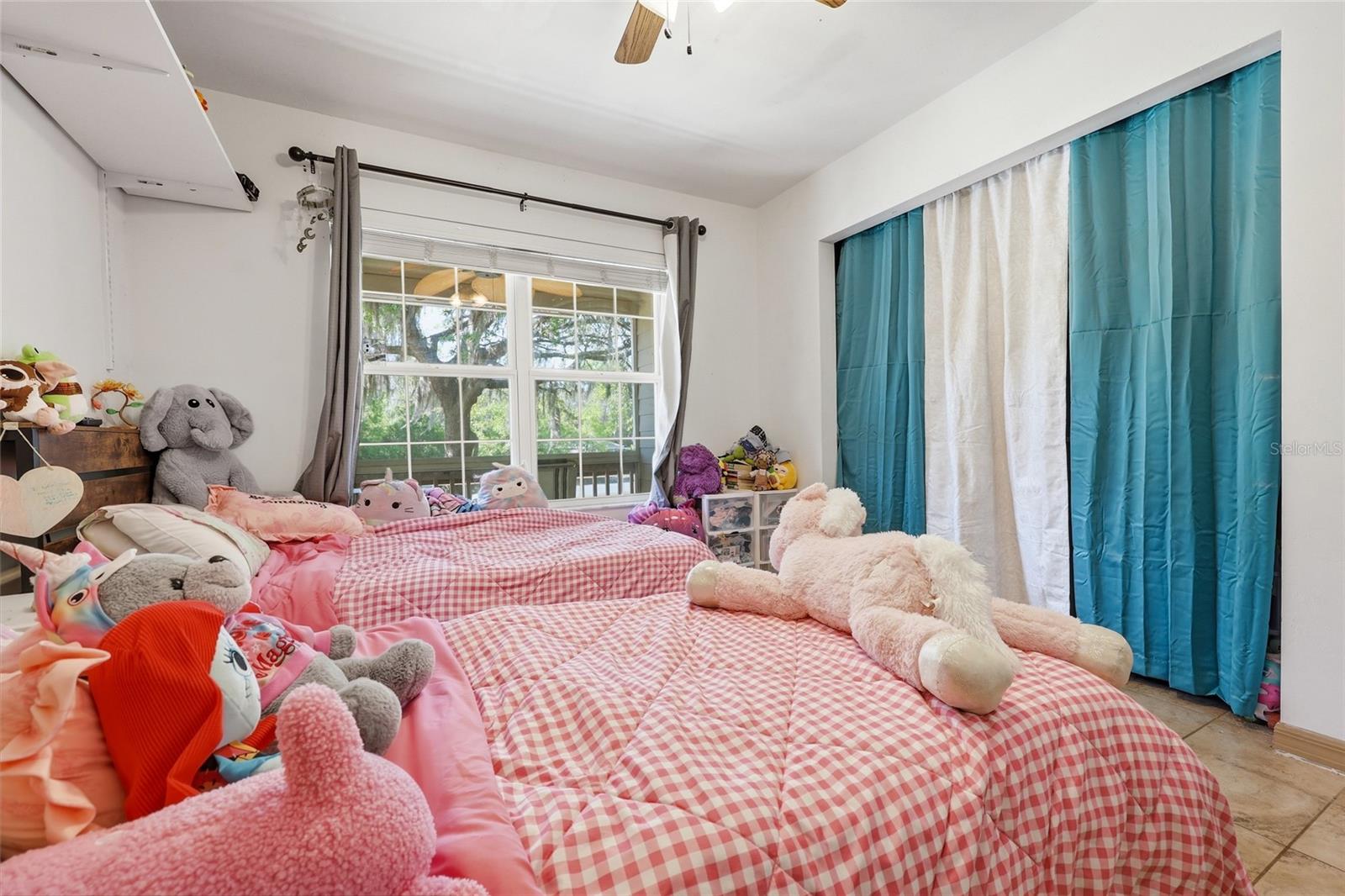 PT OF GOVT LOT 20 OR897 P1218, (PARCEL 394) (MAP S - Residential