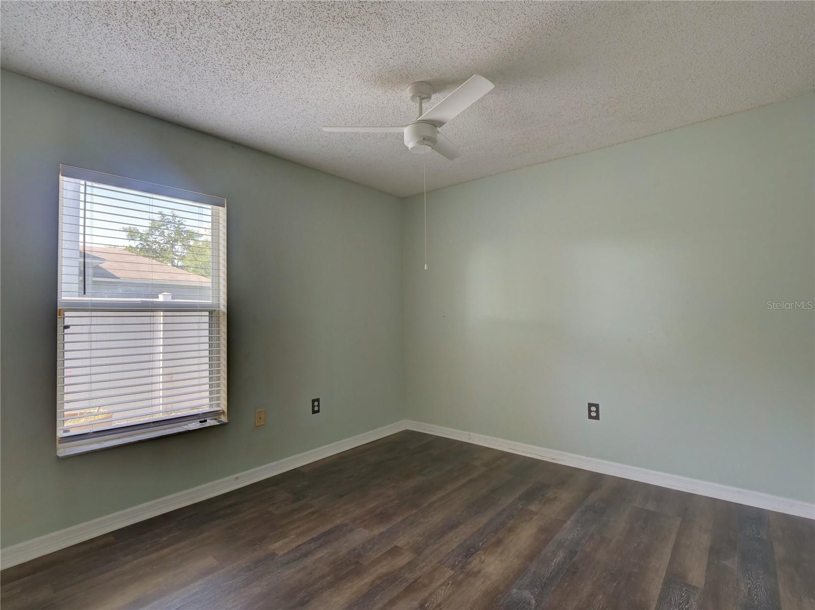 GROVELAND EAGLE PINES - Residential Lease