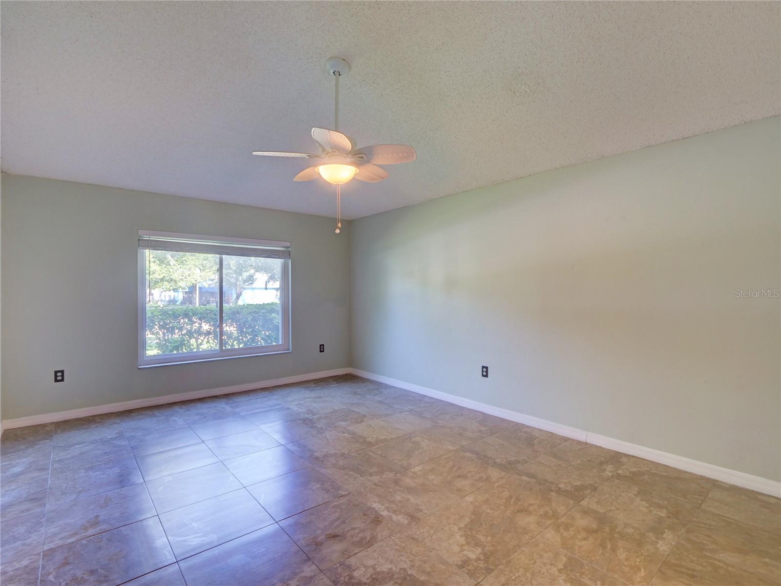 GROVELAND EAGLE PINES - Residential Lease