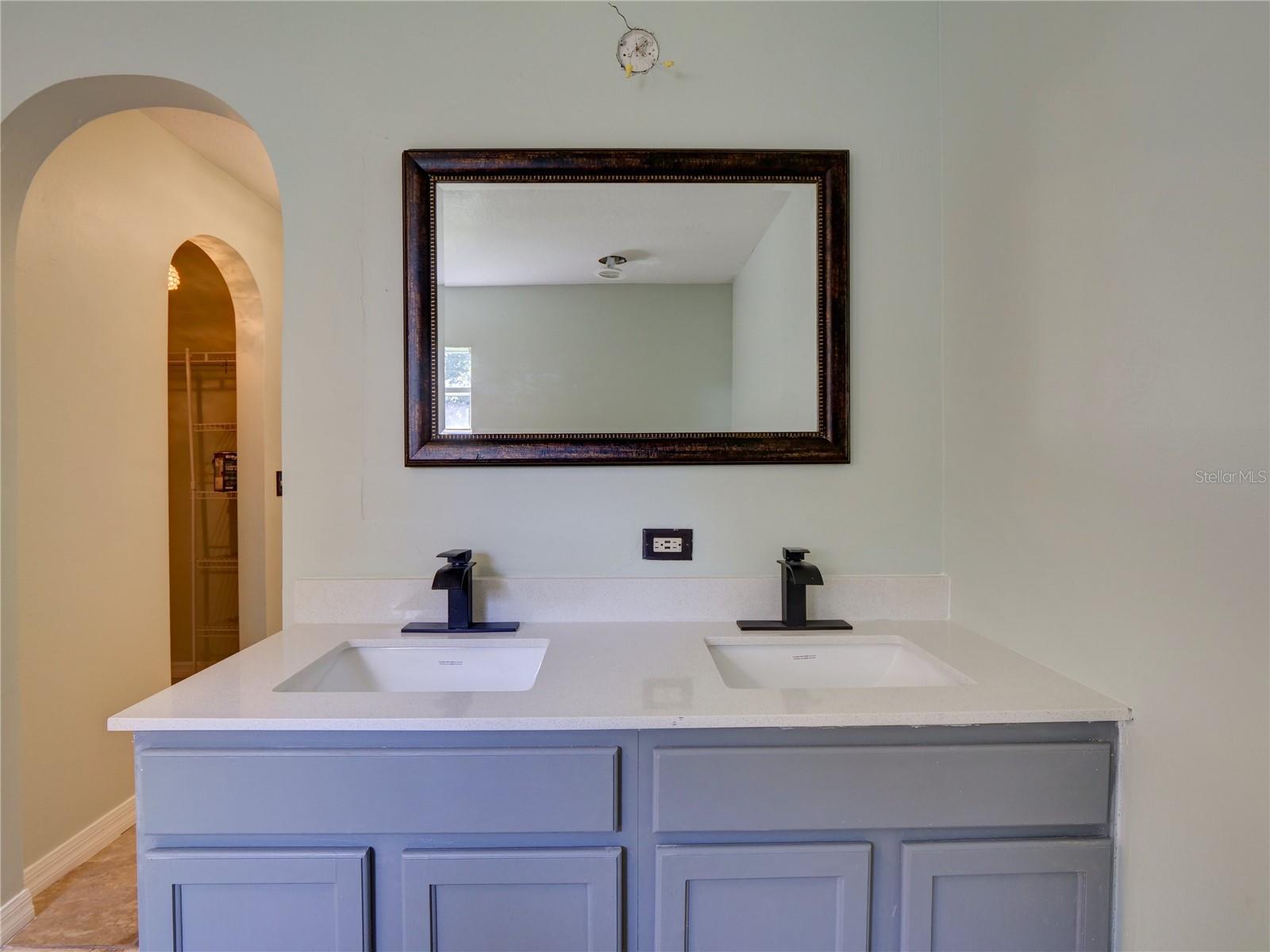 GROVELAND EAGLE PINES - Residential Lease