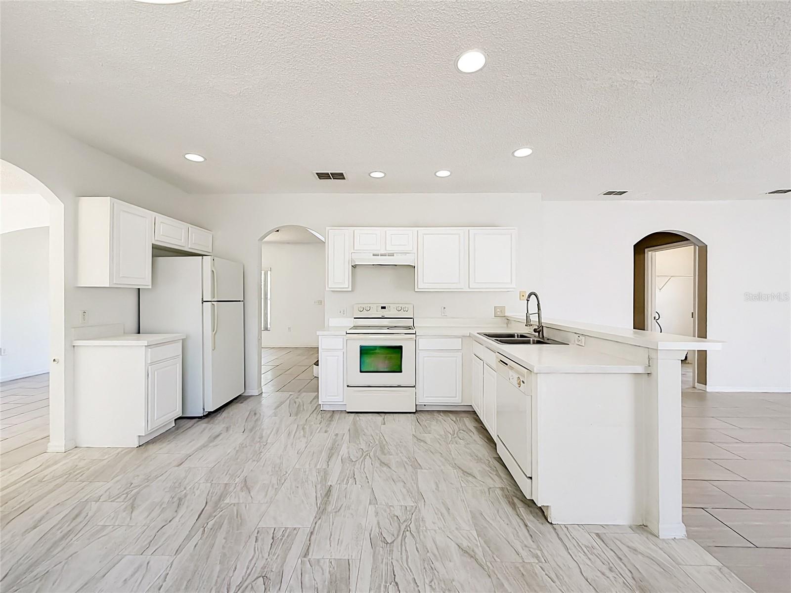 POINCIANA NBRHD 4 VIL 7 - Residential