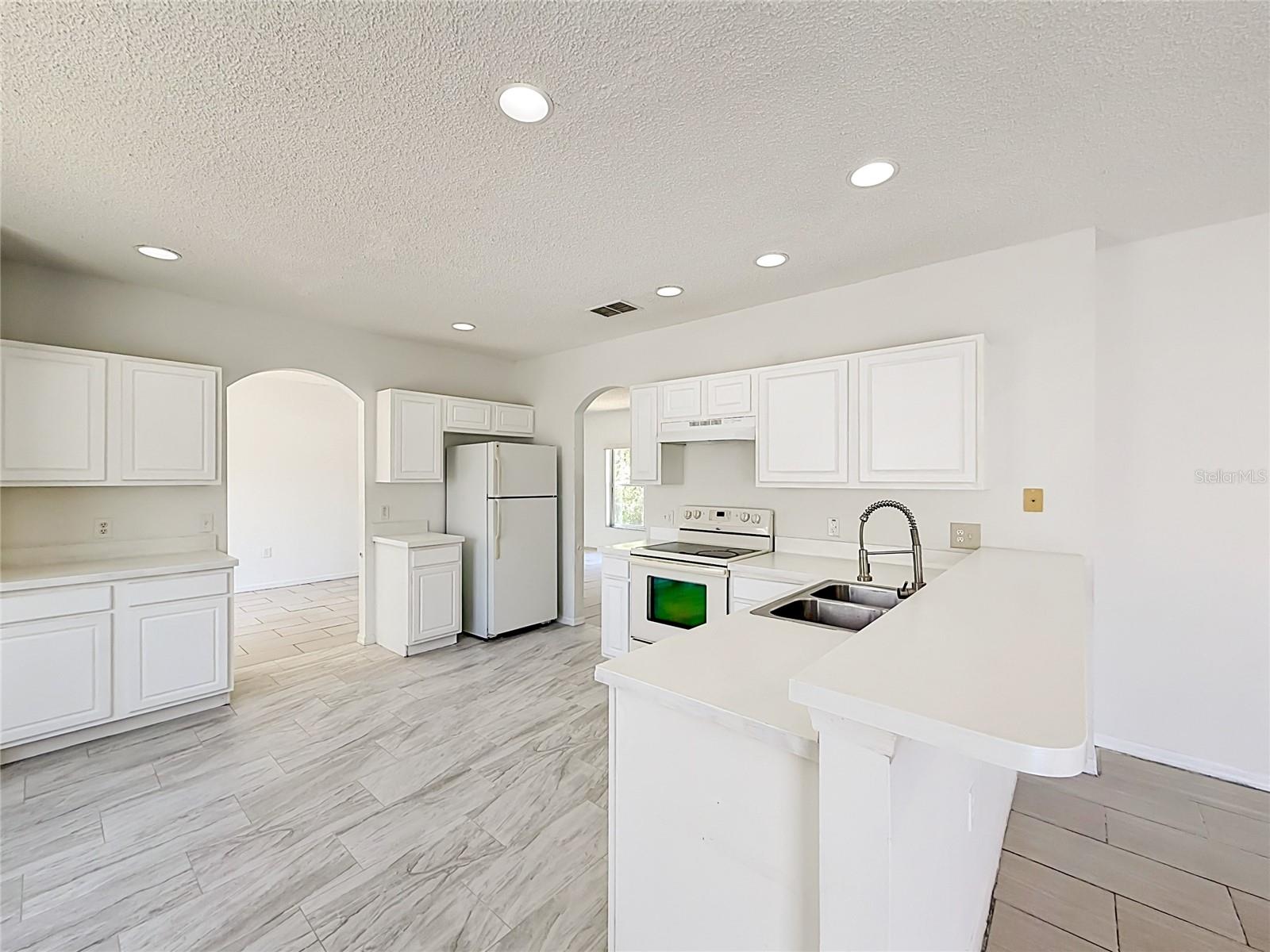 POINCIANA NBRHD 4 VIL 7 - Residential