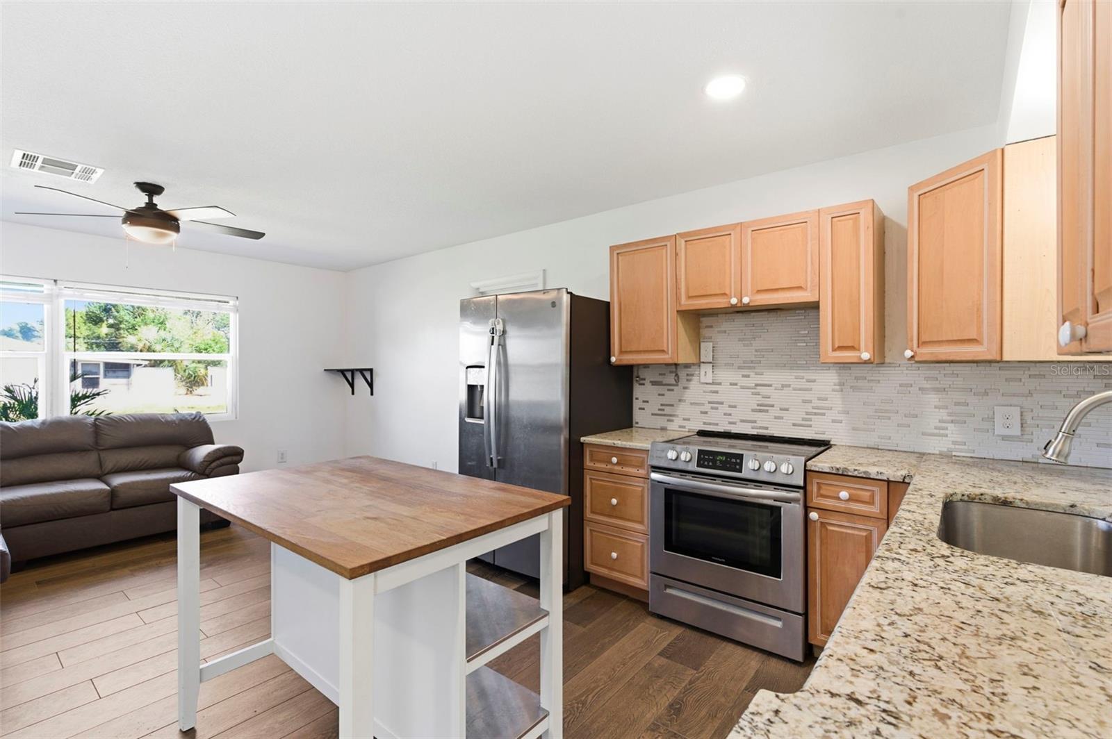 BAY RIDGE TERRACE UNIT 5 1ST ADD - Residential