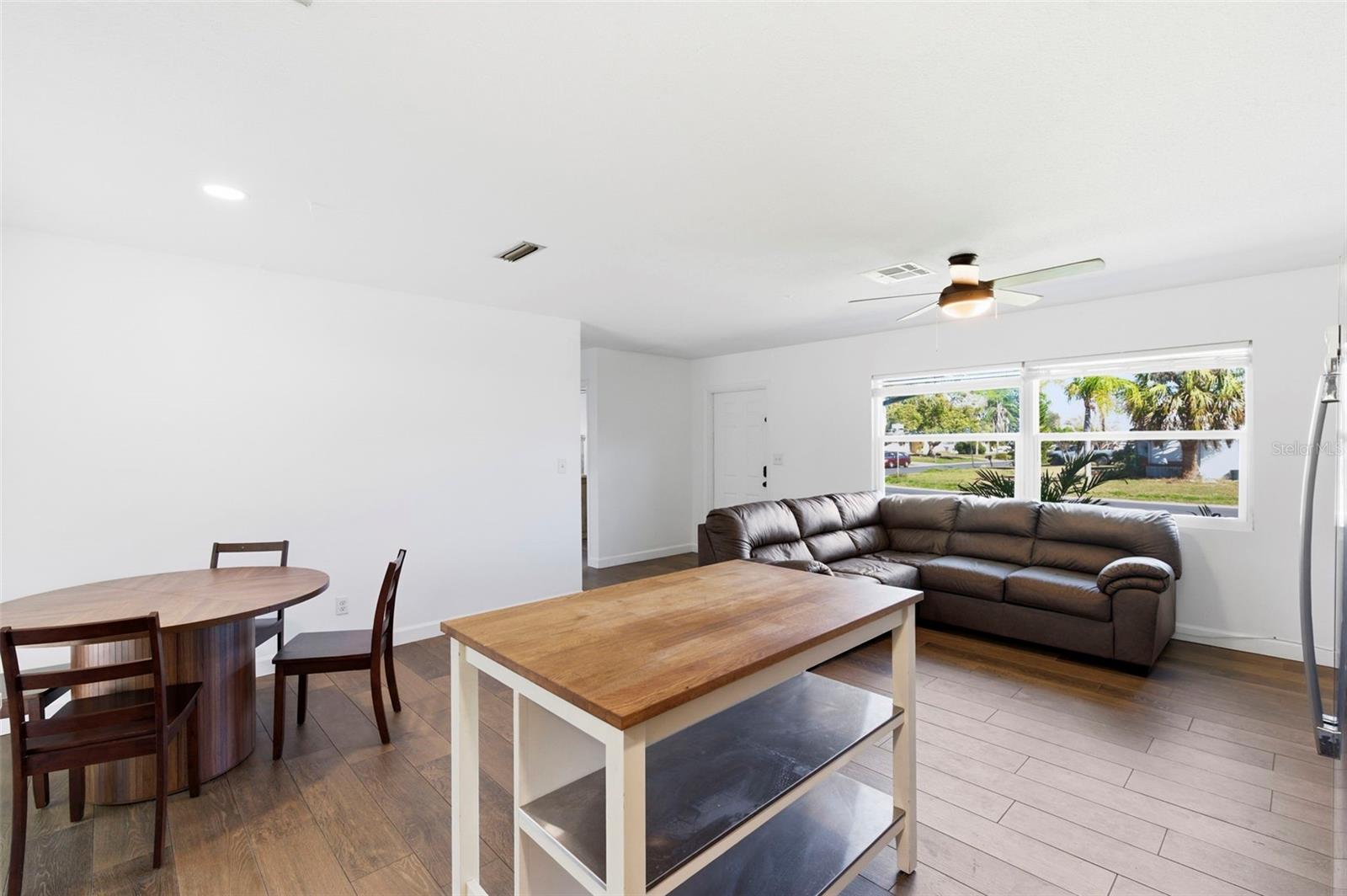 BAY RIDGE TERRACE UNIT 5 1ST ADD - Residential