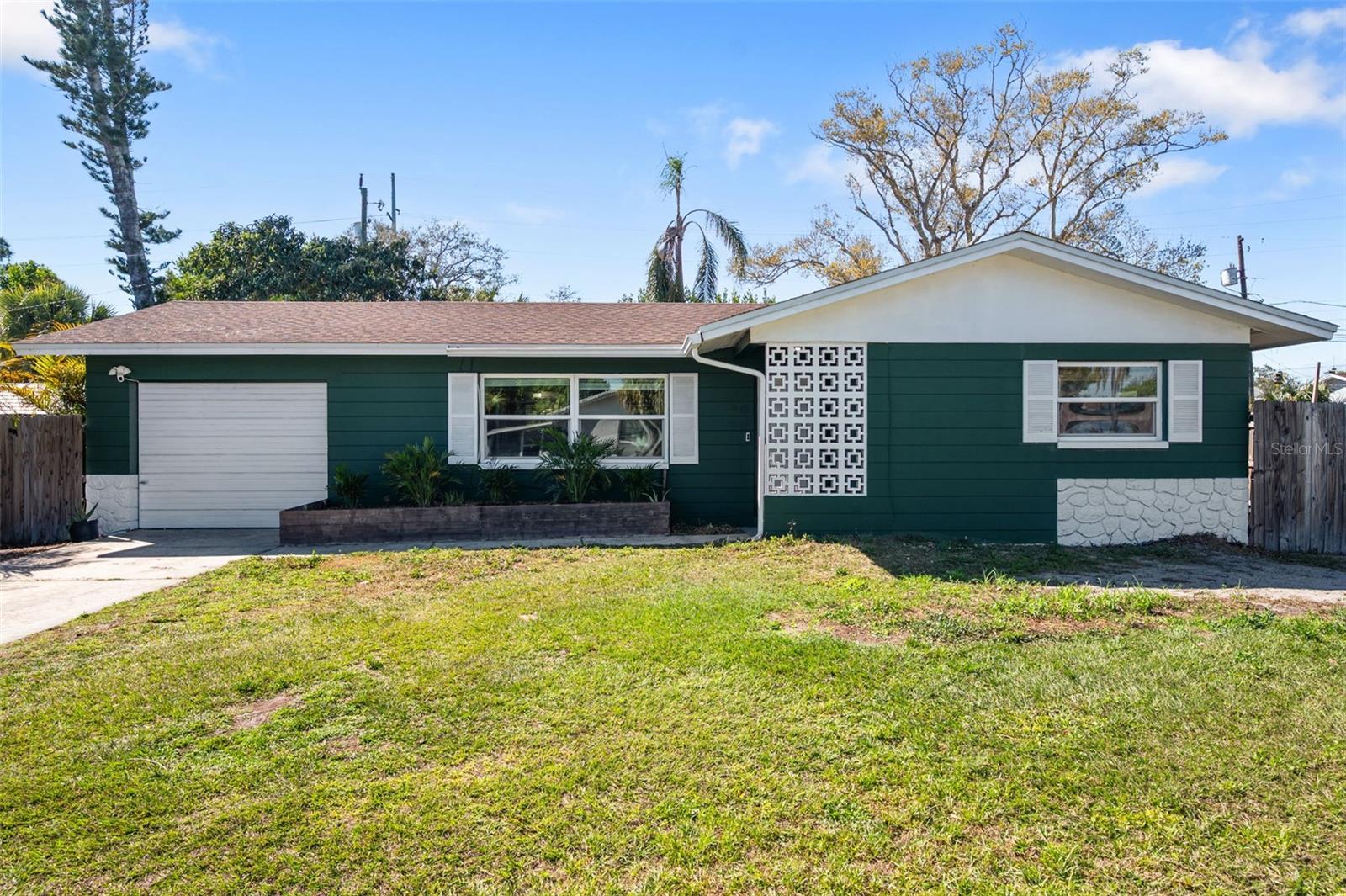 BAY RIDGE TERRACE UNIT 5 1ST ADD - Residential