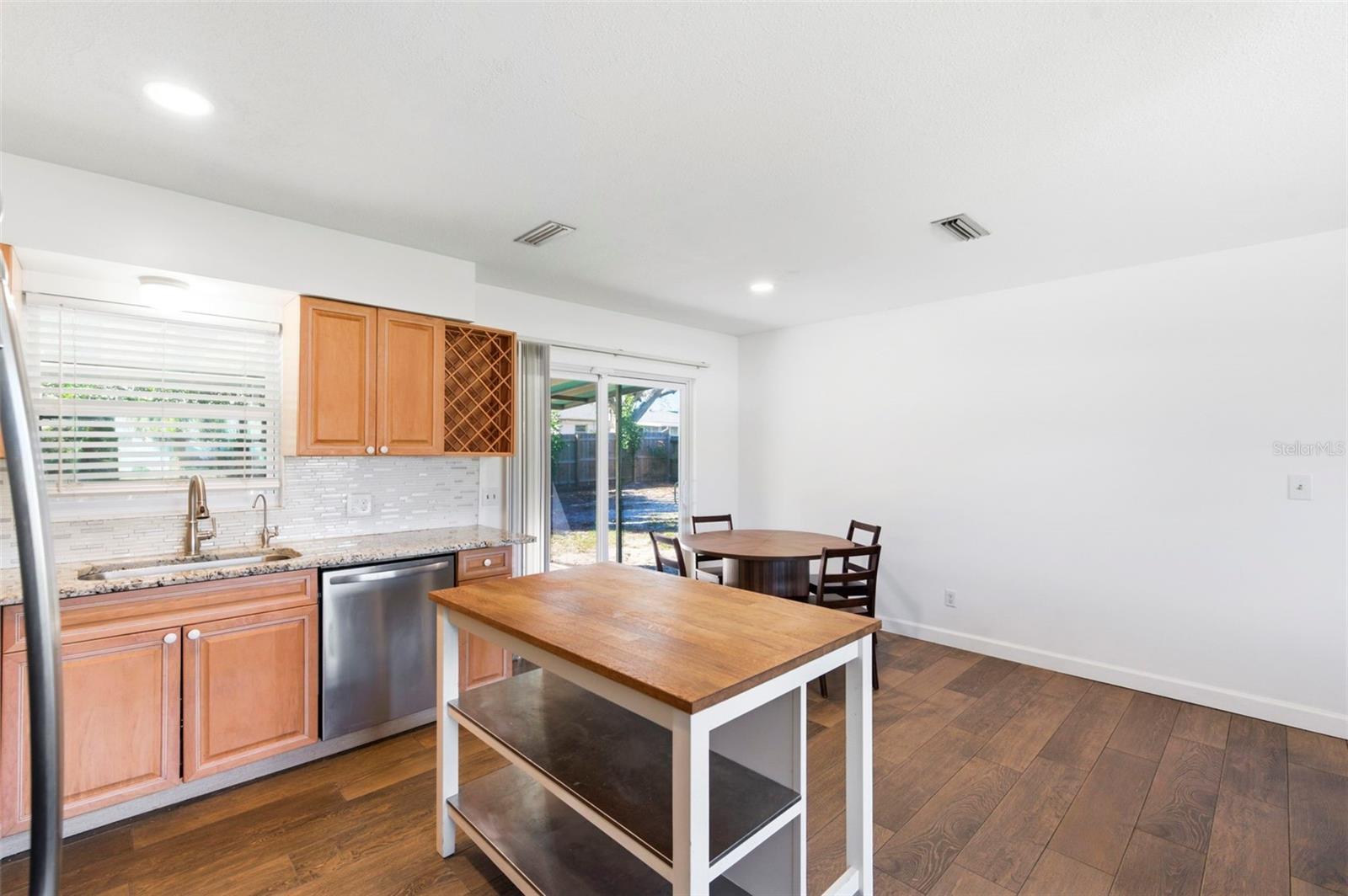 BAY RIDGE TERRACE UNIT 5 1ST ADD - Residential