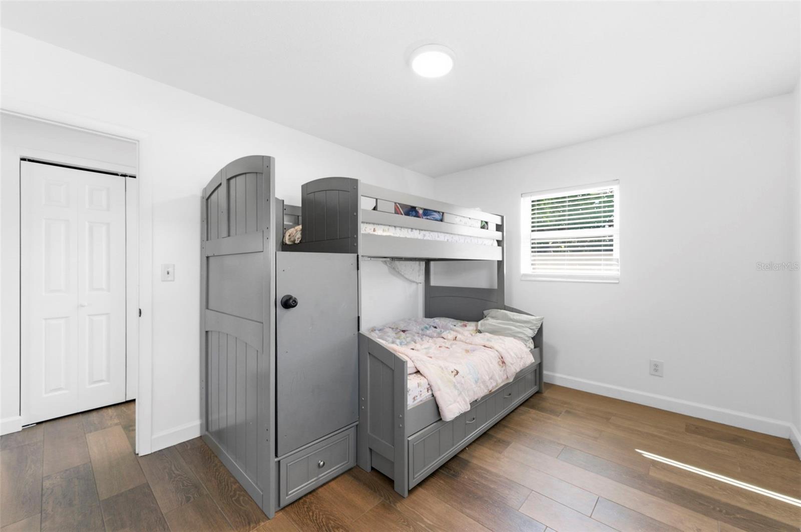 BAY RIDGE TERRACE UNIT 5 1ST ADD - Residential