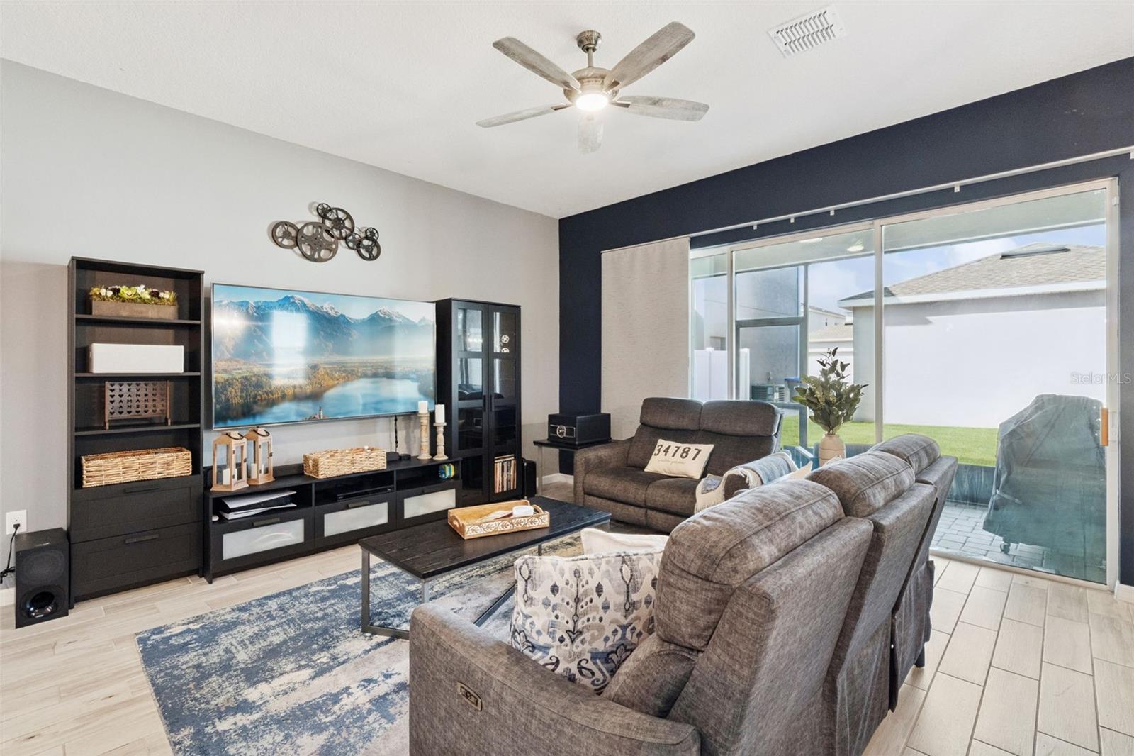 WINDING BAY PH 1B - Residential