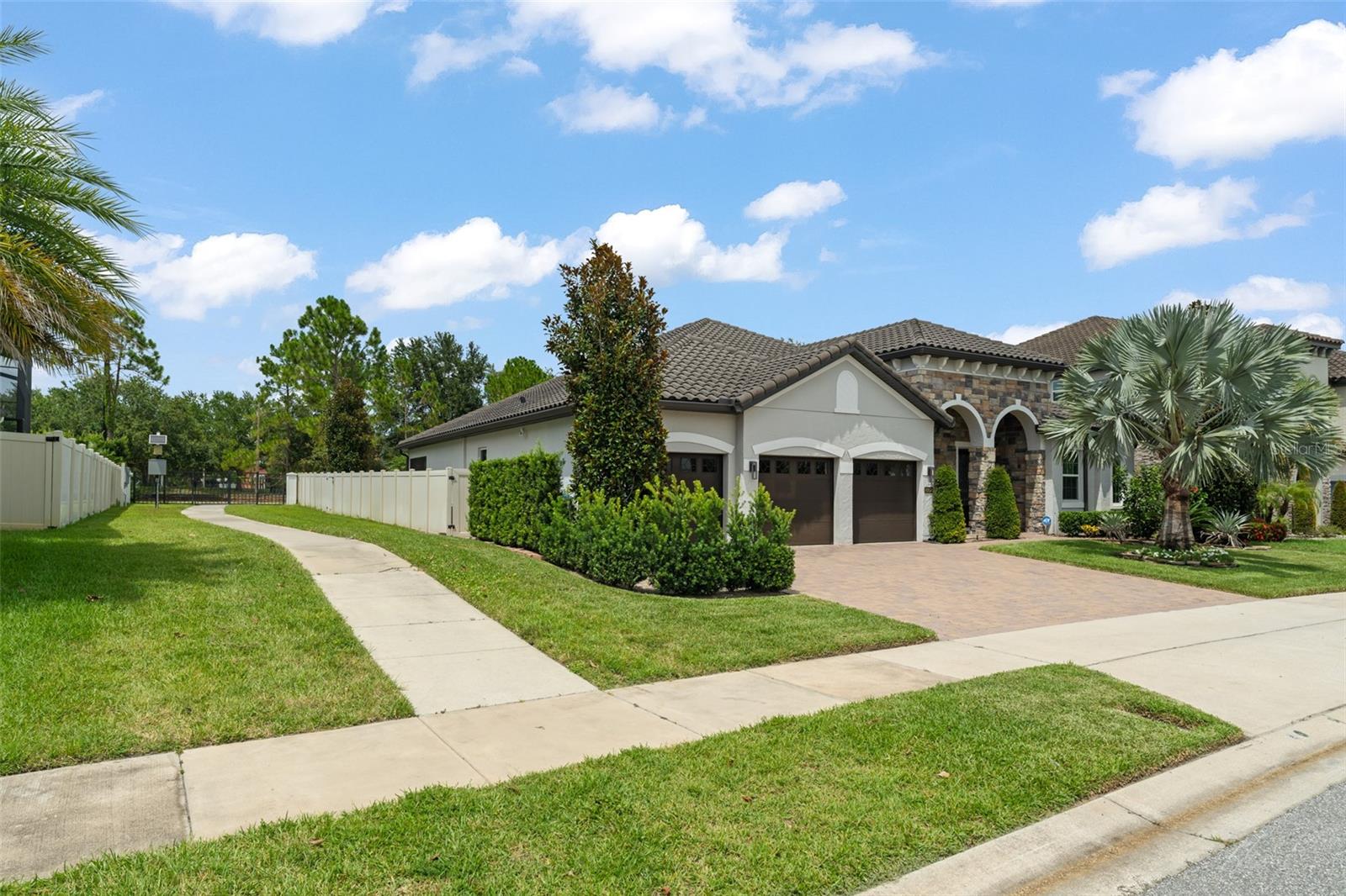 8258 LUDINGTON CIRCLE