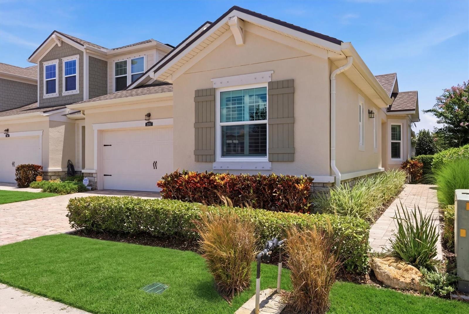 3681 DIVOT LANE