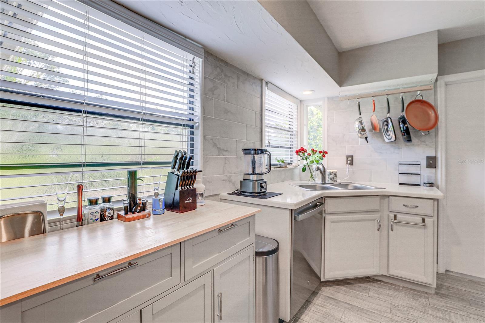 MANASOTA LAND & TIMBER CO - Residential