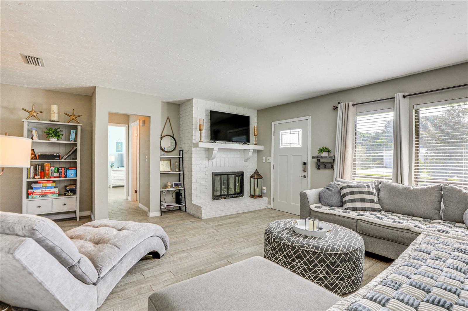 MANASOTA LAND & TIMBER CO - Residential