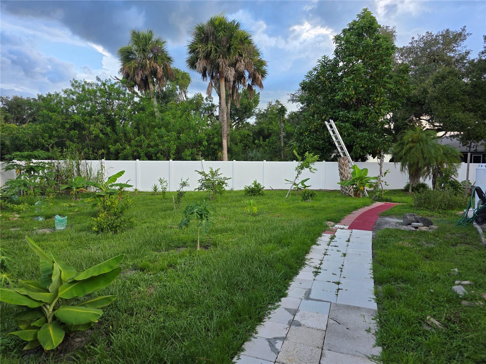 4943 BECKHAM COURT