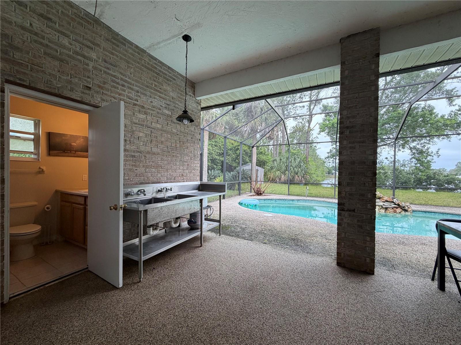 FOREST GROVE BUS CENTER - Residential