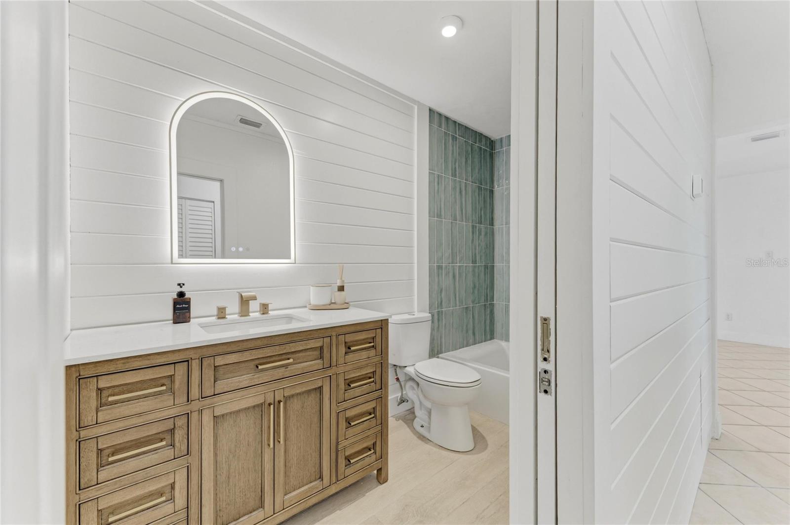 CHANNEL ACRES - Residential