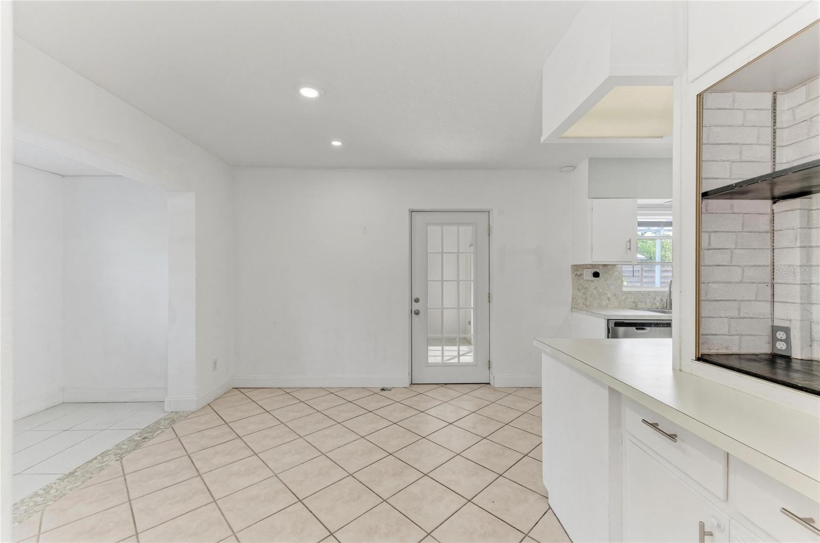 CHANNEL ACRES - Residential