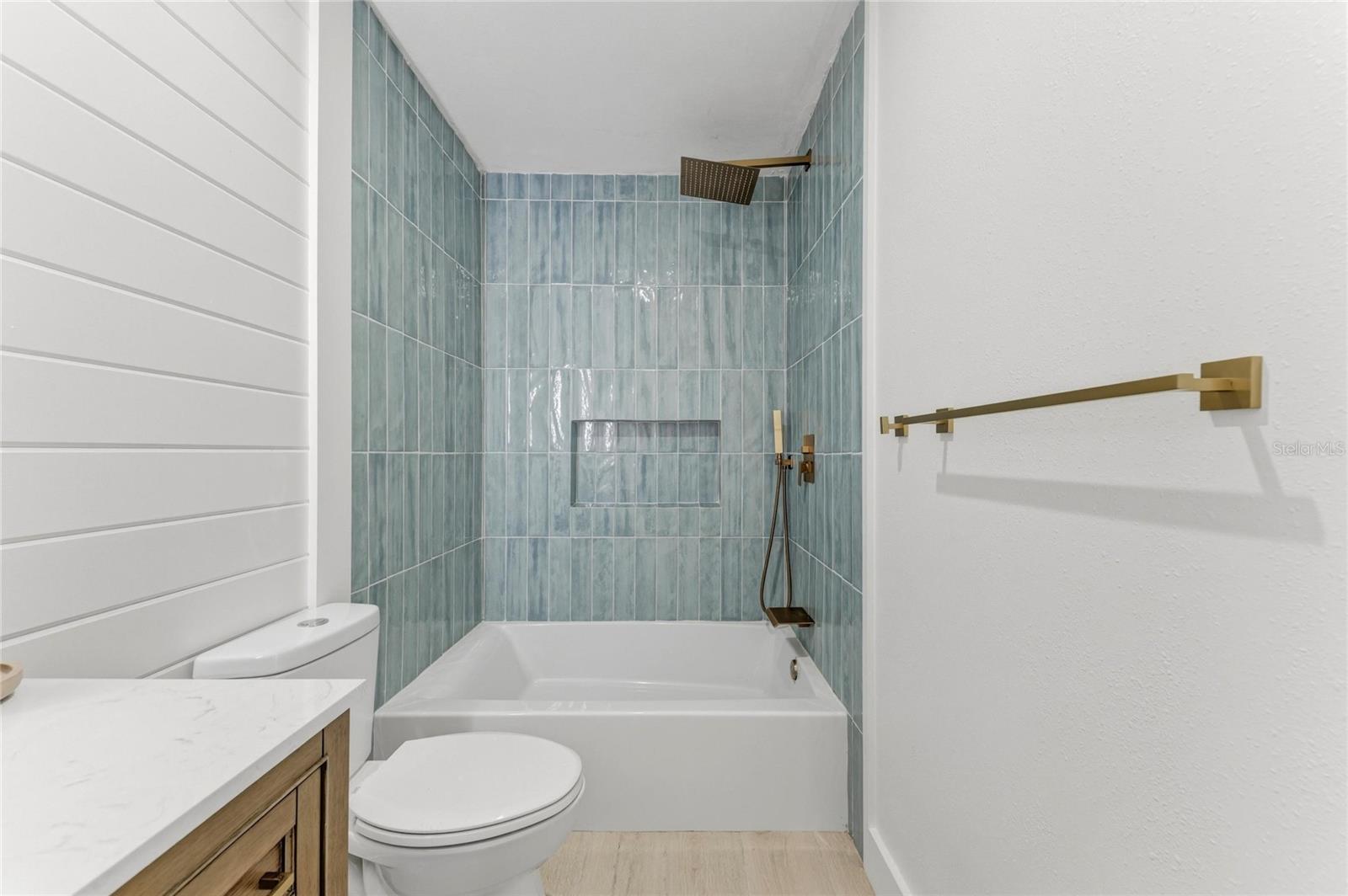 CHANNEL ACRES - Residential