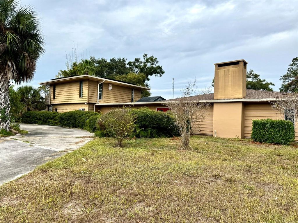 Photo of 1407 Tampa Road, Palm Harbor, FL 34683 (MLS # TB8455394)