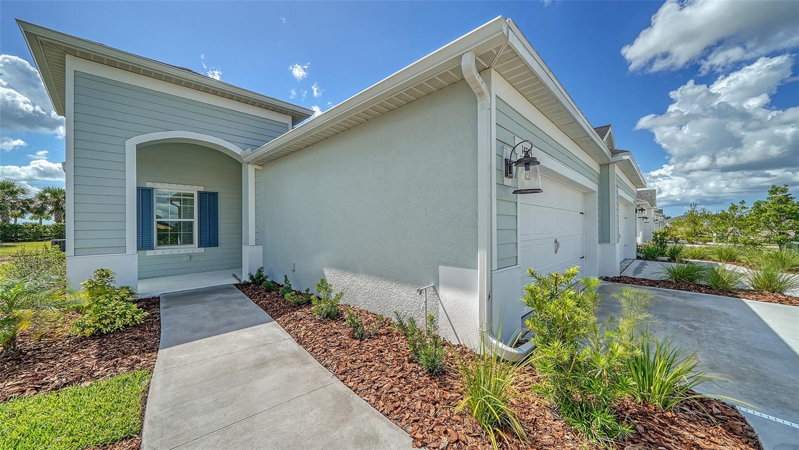 14705 BAREFOOT LANE