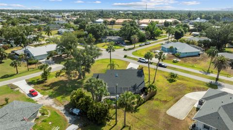 A home in PUNTA GORDA