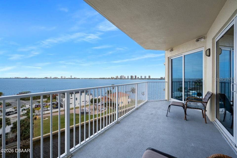 HALIFAX LANDING - Residential