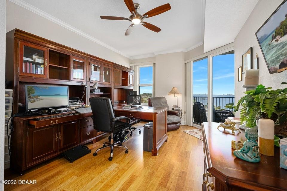 HALIFAX LANDING - Residential