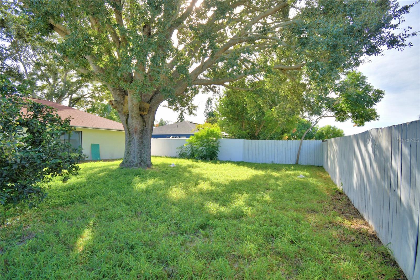 LAKE DAISY ESTATES - Residential