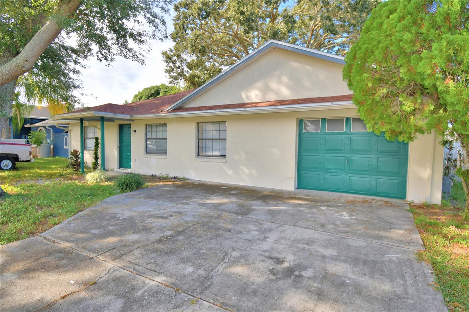 LAKE DAISY ESTATES - Residential