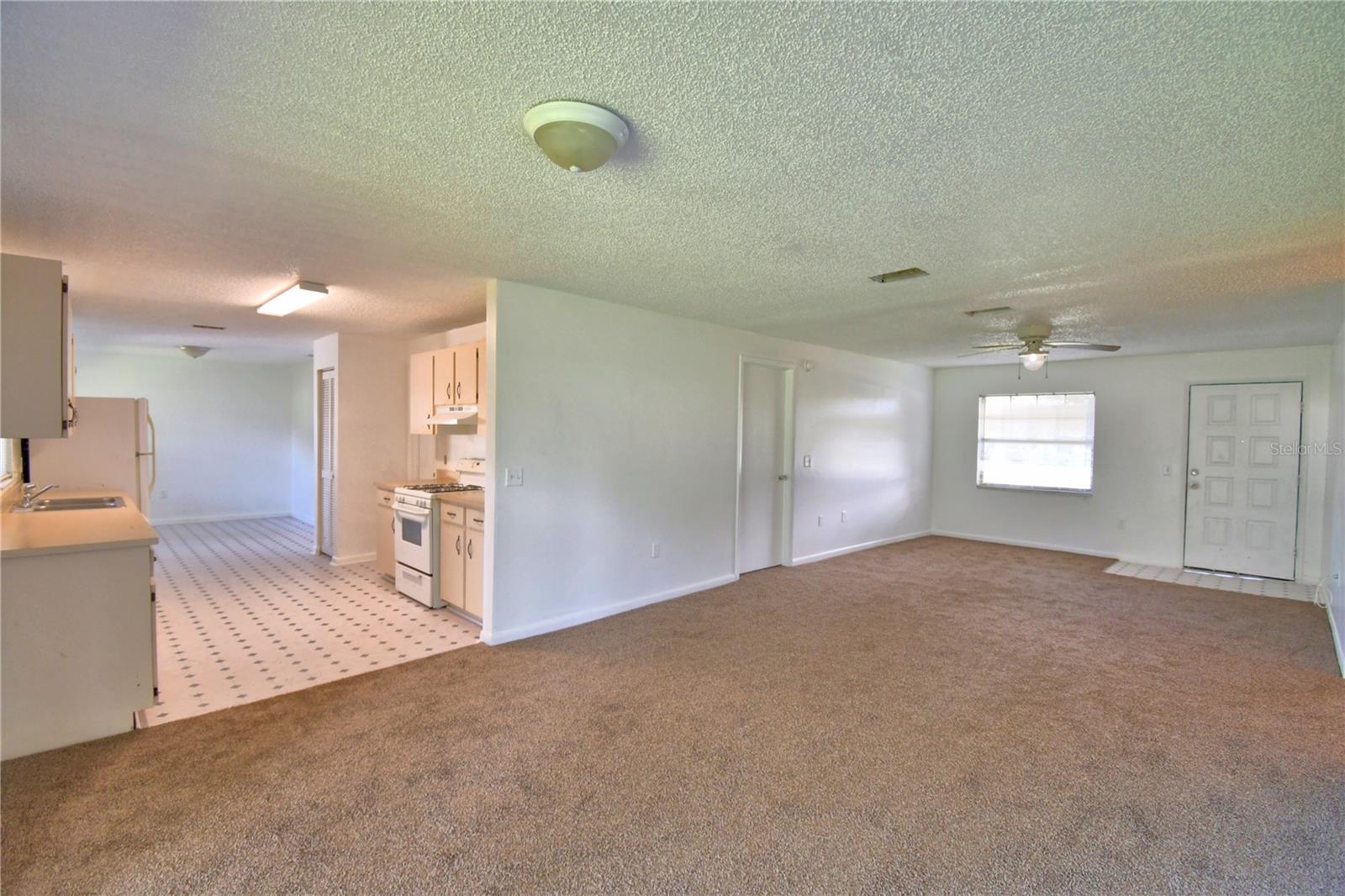 LAKE DAISY ESTATES - Residential