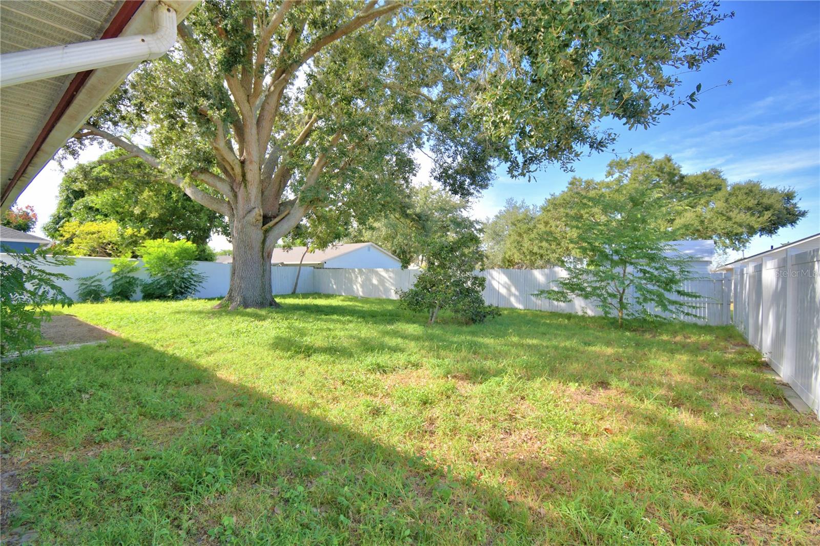 LAKE DAISY ESTATES - Residential