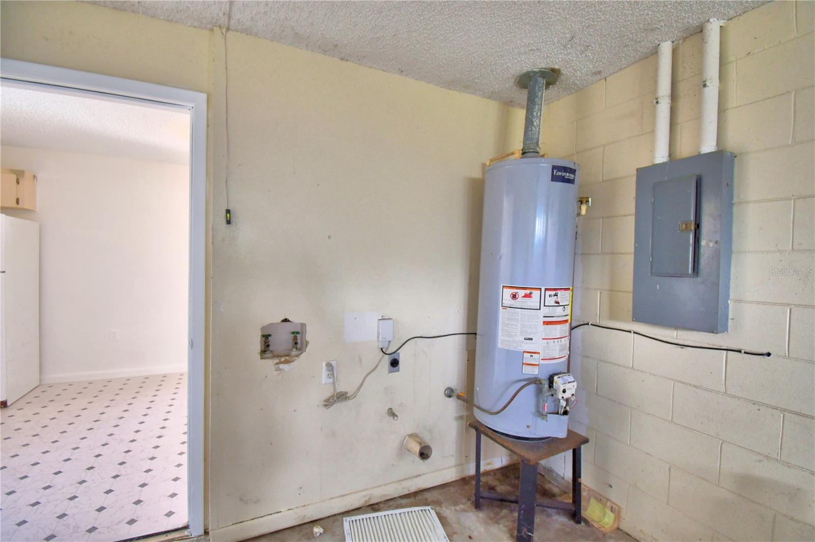 LAKE DAISY ESTATES - Residential