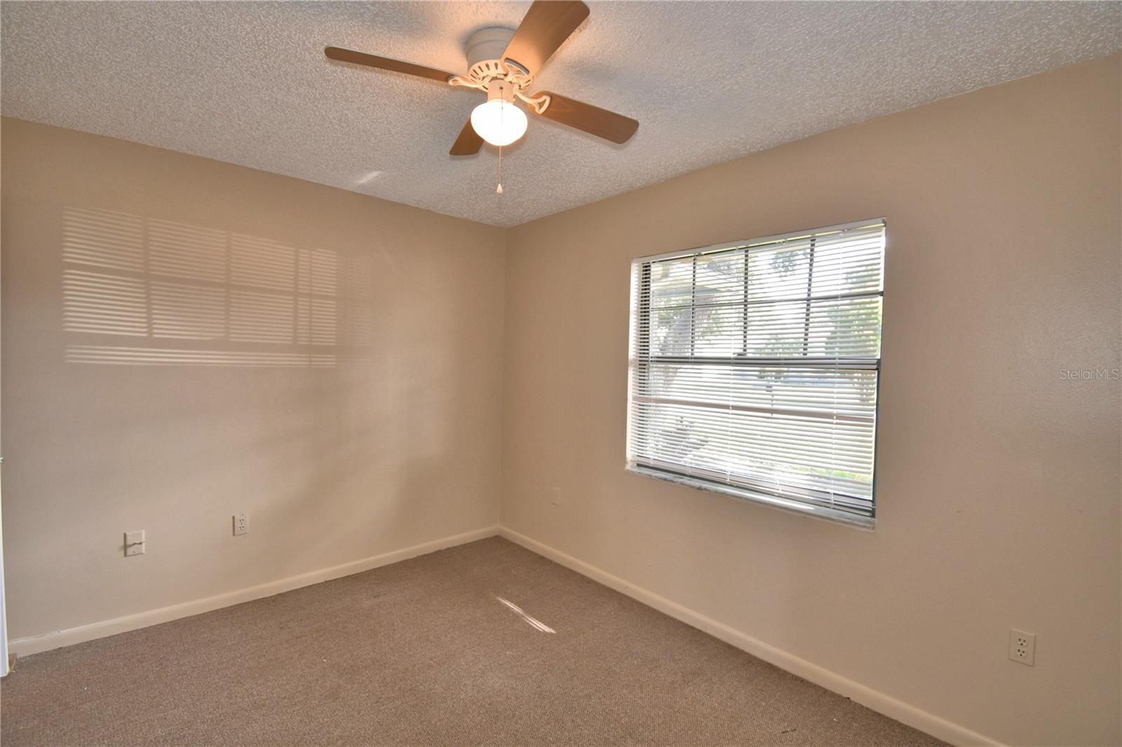 LAKE DAISY ESTATES - Residential