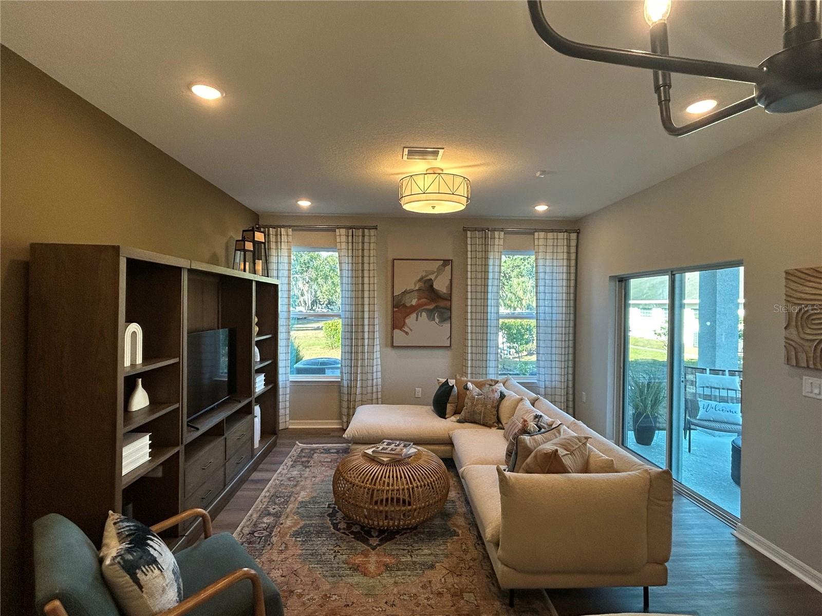 CONNORS COVE - Residential