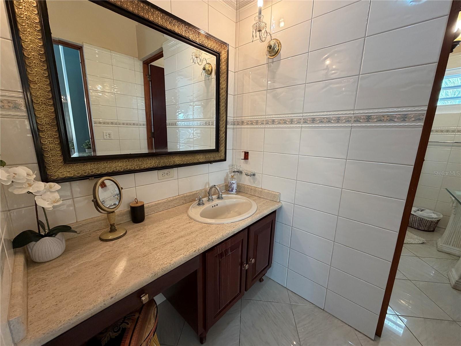 PARAISO DE SANTA BARBARA - Residential