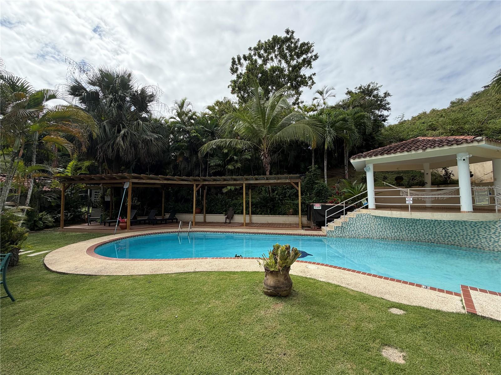 PARAISO DE SANTA BARBARA - Residential