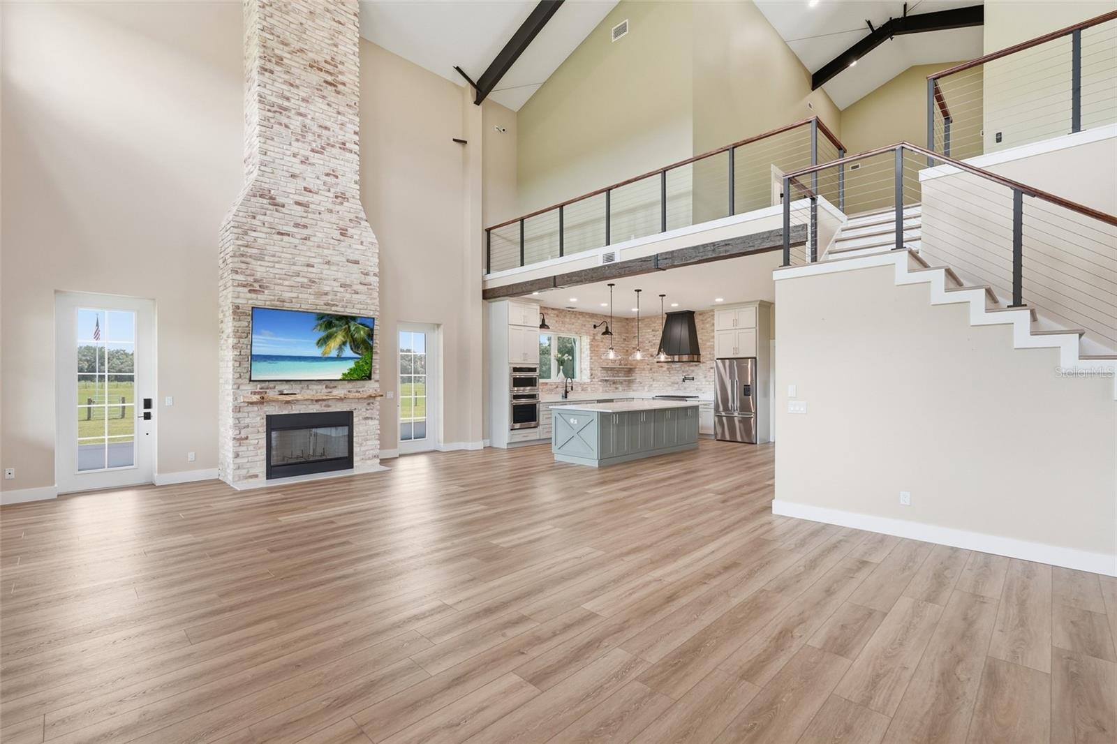 3321 SW MARTIN LANE