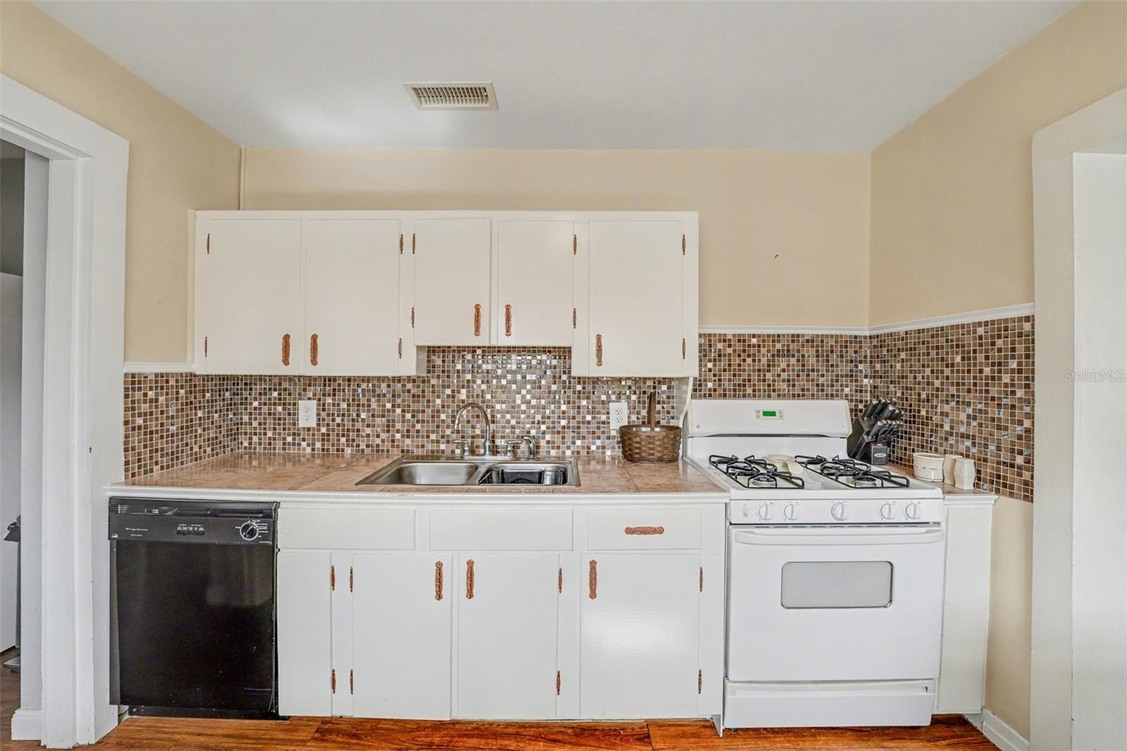 BROWN & WILSONS SUB - Residential