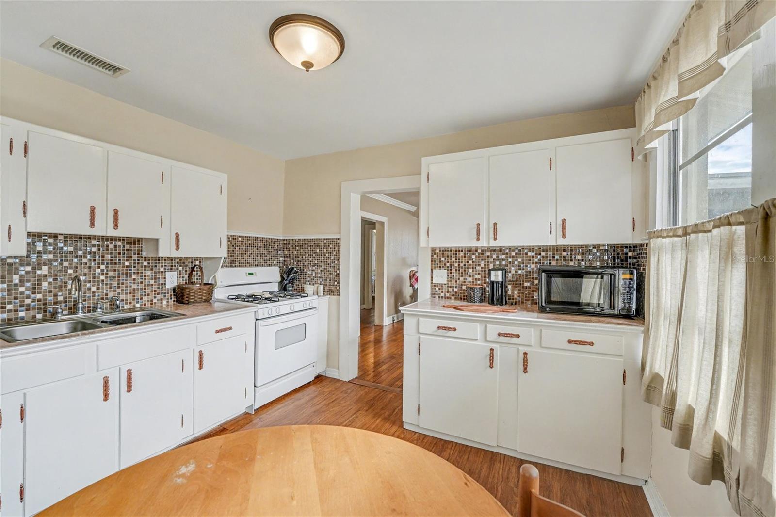 BROWN & WILSONS SUB - Residential